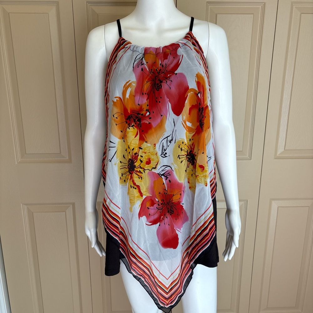 NWT AVENUE floral halter top